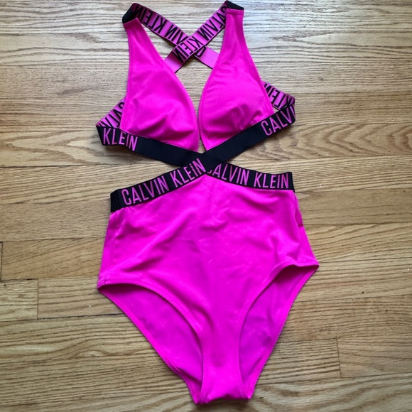 Calvin Klein Pink Bikini - Picture 1 of 3